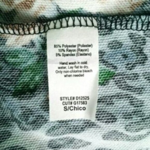 Gilli Leopard Print & Floral Bell Sleeve Dress - Picture 5 of 5